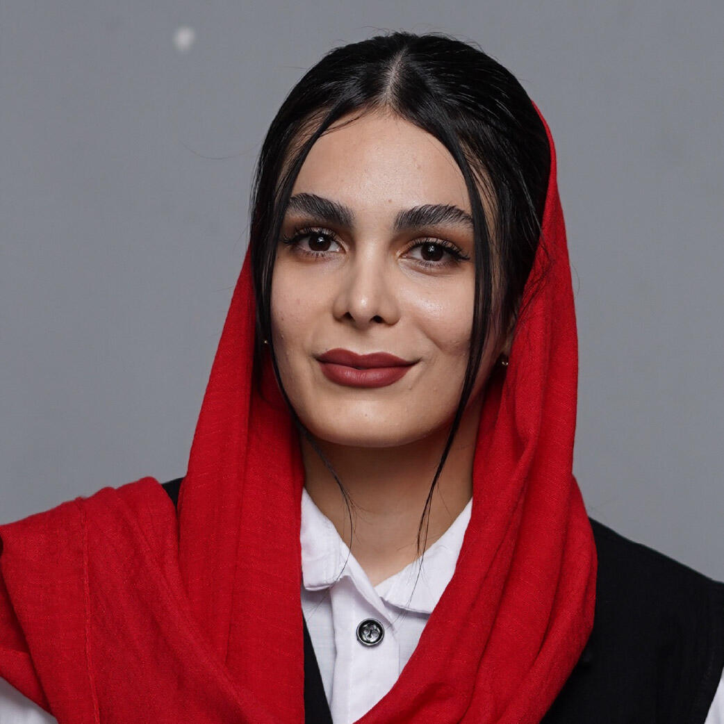 مریم صادقی