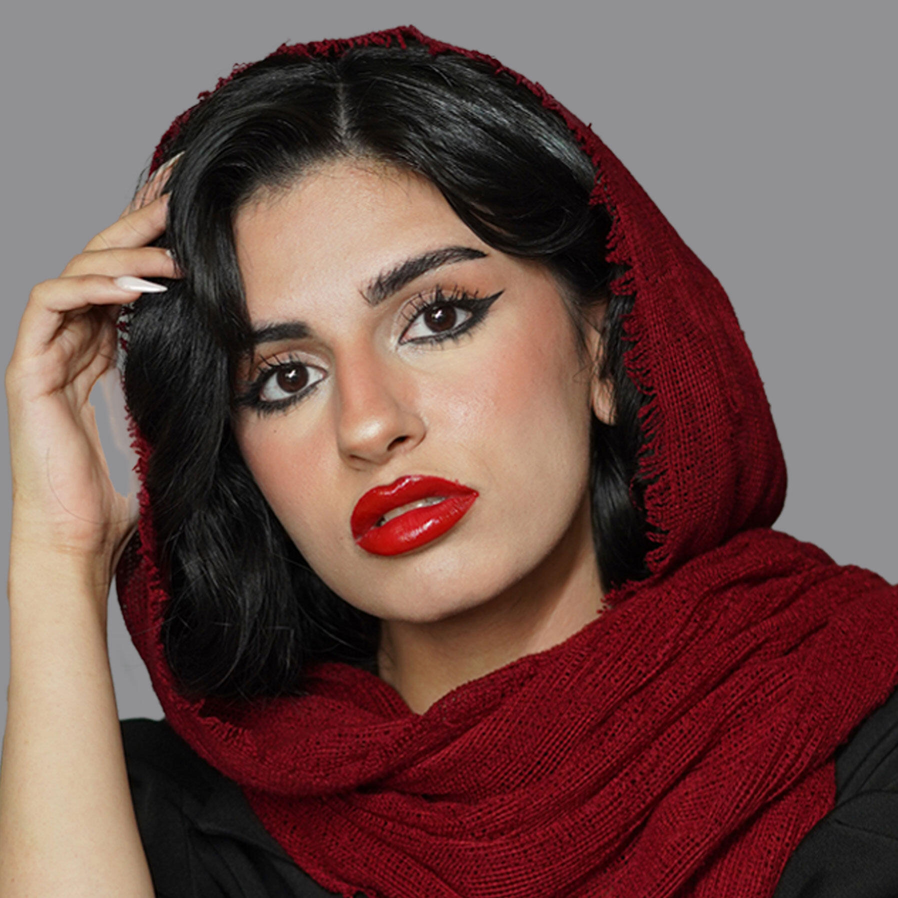 مهرا خادمی